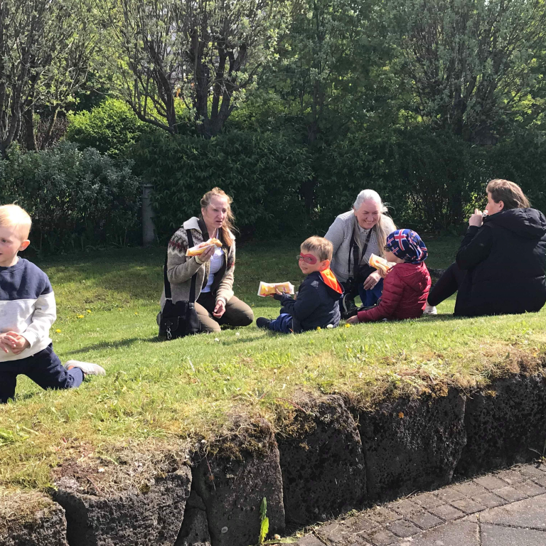 a4f008a2-1098-4276-86c9-e482d913893c