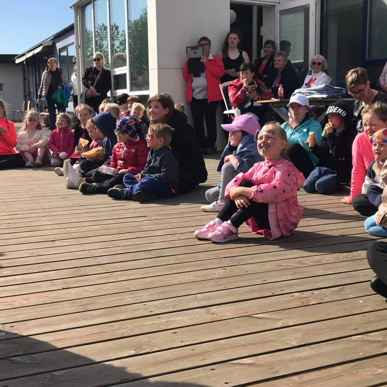 a5de3c0c-de41-400f-aae0-47a9f3461f4e