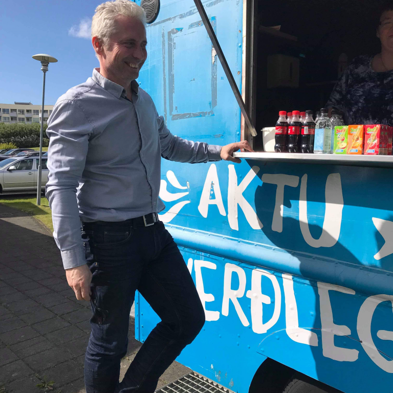 c32457c4-51ca-4395-8166-165b7987aba4