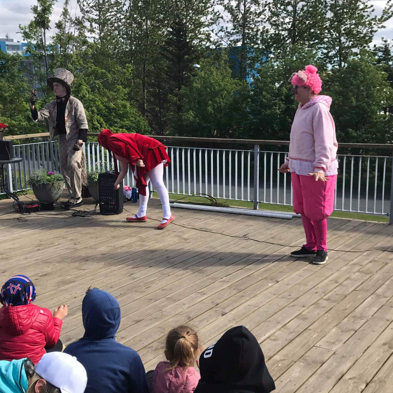 e092c6df-cd98-4772-94ad-2a6de00521db