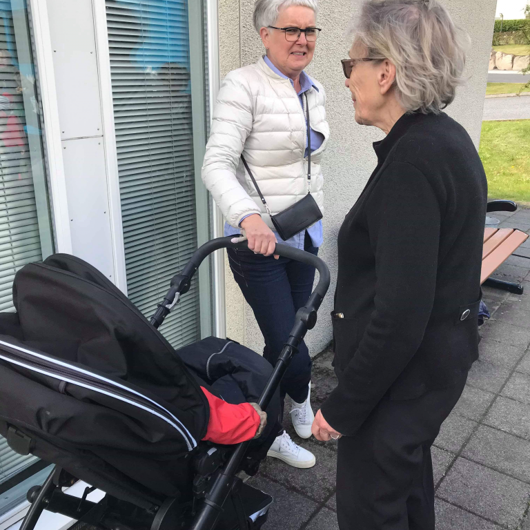 f6863dfb-97f9-4fe3-8905-eadbf4f6778c