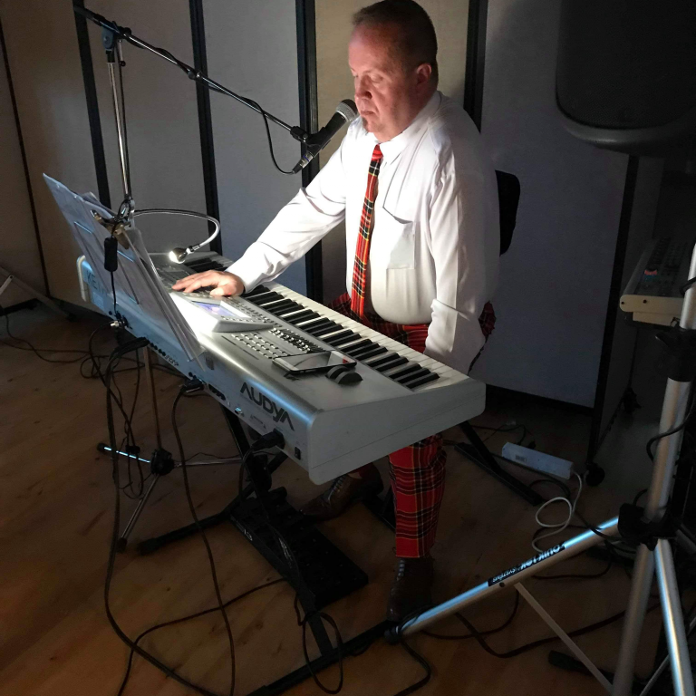 b13b98c7-aae4-4c31-b329-8c8d3d3de7fc