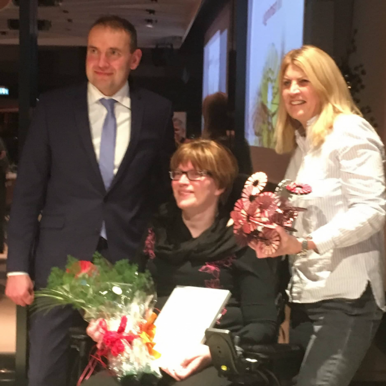 hvatningaverdlaun_obi_01