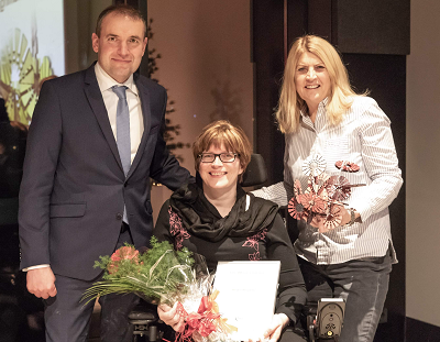 MS-félagið hlýtur Hvatningarverðlaun ÖBÍ fyrir fræðslubæklinga sína